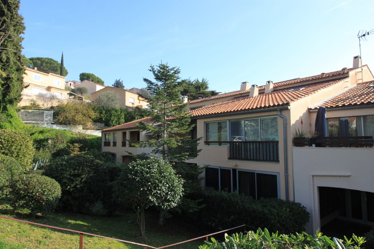 For sale Apartment 24m&#178; in Cagnes sur Mer Alpes Maritimes. Apartment 1 bathroom, 1 bedroom, double pane windows, swimming pool, terrace, garden view. Price to Buy a Apartment is 127000 EUR. In Cagnes sur Mer for sale Apartment. Apartment was published on sales list 5.2.2020 1706325. Selling Apartment in Cagnes sur Mer Alpes Maritimes, France.
