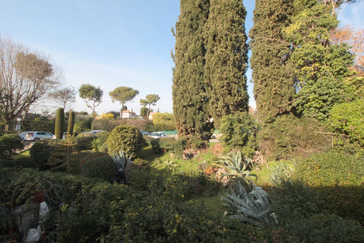 For sale Apartment 24m&#178; in Cagnes sur Mer Alpes Maritimes. Apartment 1 bathroom, 1 bedroom, double pane windows, swimming pool, terrace, garden view. Price to Buy a Apartment is 127000 EUR. In Cagnes sur Mer for sale Apartment. Apartment was published on sales list 5.2.2020 1706325. Selling Apartment in Cagnes sur Mer Alpes Maritimes, France.