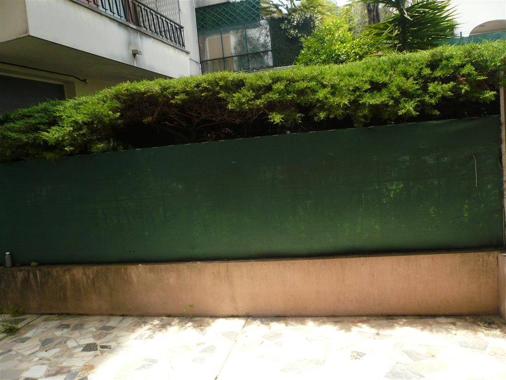 Mid to Long-Term rent apartment in Nice 510 EUR. Search landlords, facilitates for long-term home rental from agents in Nice Alpes Maritimes. Apartment 1 room 34m&#178;. Liveonriviera.com one of leading accommodation marketplaces for unfurnished and furnished long term rentals. This apartment in Nice is 6.2.2020, 1706373.