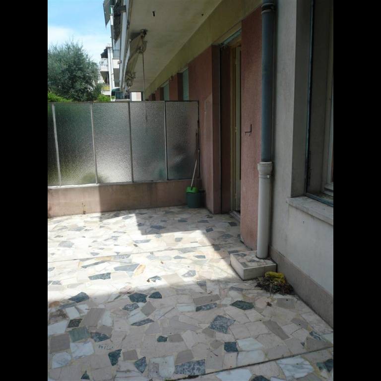 Mid to Long-Term rent apartment in Nice 510 EUR. Search landlords, facilitates for long-term home rental from agents in Nice Alpes Maritimes. Apartment 1 room 34m&#178;. Liveonriviera.com one of leading accommodation marketplaces for unfurnished and furnished long term rentals. This apartment in Nice is 6.2.2020, 1706373.