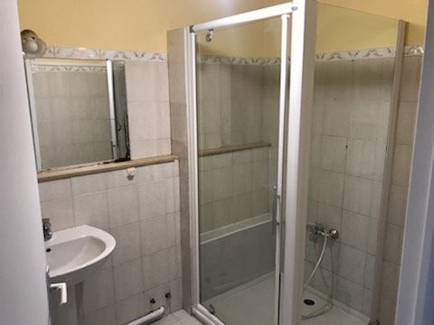 Pronájem bytu 2+1 44m&#178; 1 ložnice klimatizace, západní orientace v Juan-les-Pins, Alpes Maritimes, Francii. Pronájem bytu 44m&#178; v Juan-les-Pins - Francii. Největší nabídka dlouhodobých pronájmů - Francii. Nemovitost je pronajímána MY LITTLE COTE D'AZUR v Juan-les-Pins Francii 710 EUR 7.2.2020, 1706425