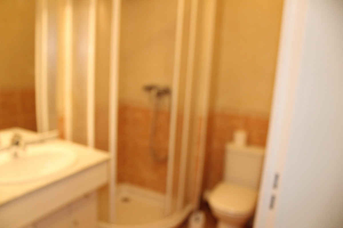 Mid to Long-Term rent apartment in Nice 560 EUR. Search landlords, facilitates for long-term home rental from agents in Nice Alpes Maritimes. Apartment 1 room 27m&#178; double pane windows, furnished, east oriented, west orientation. Liveonriviera.com one of leading accommodation marketplaces for unfurnished and furnished long term rentals. This apartment in Nice is 4.3.2020, 1706919.