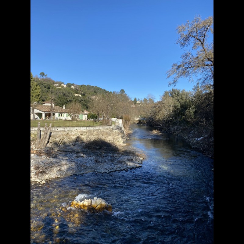 Appartement 125m&#178; te koop in La Colle-sur-Loup, Cote d'Azur - Zuid Frankrijk. Koop appartement 125m&#178; - 3 slaapkamers in La Colle-sur-Loup, Cote d'Azur - Zuid Frankrijk, 1 badkamer zwembad,, 498000 EUR 4.3.2020 1706949. Appartement te koop in La Colle-sur-Loup, Frankrijk.