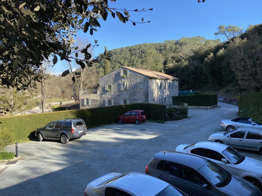 Appartement 125m&#178; te koop in La Colle-sur-Loup, Cote d'Azur - Zuid Frankrijk. Koop appartement 125m&#178; - 3 slaapkamers in La Colle-sur-Loup, Cote d'Azur - Zuid Frankrijk, 1 badkamer zwembad,, 498000 EUR 4.3.2020 1706949. Appartement te koop in La Colle-sur-Loup, Frankrijk.