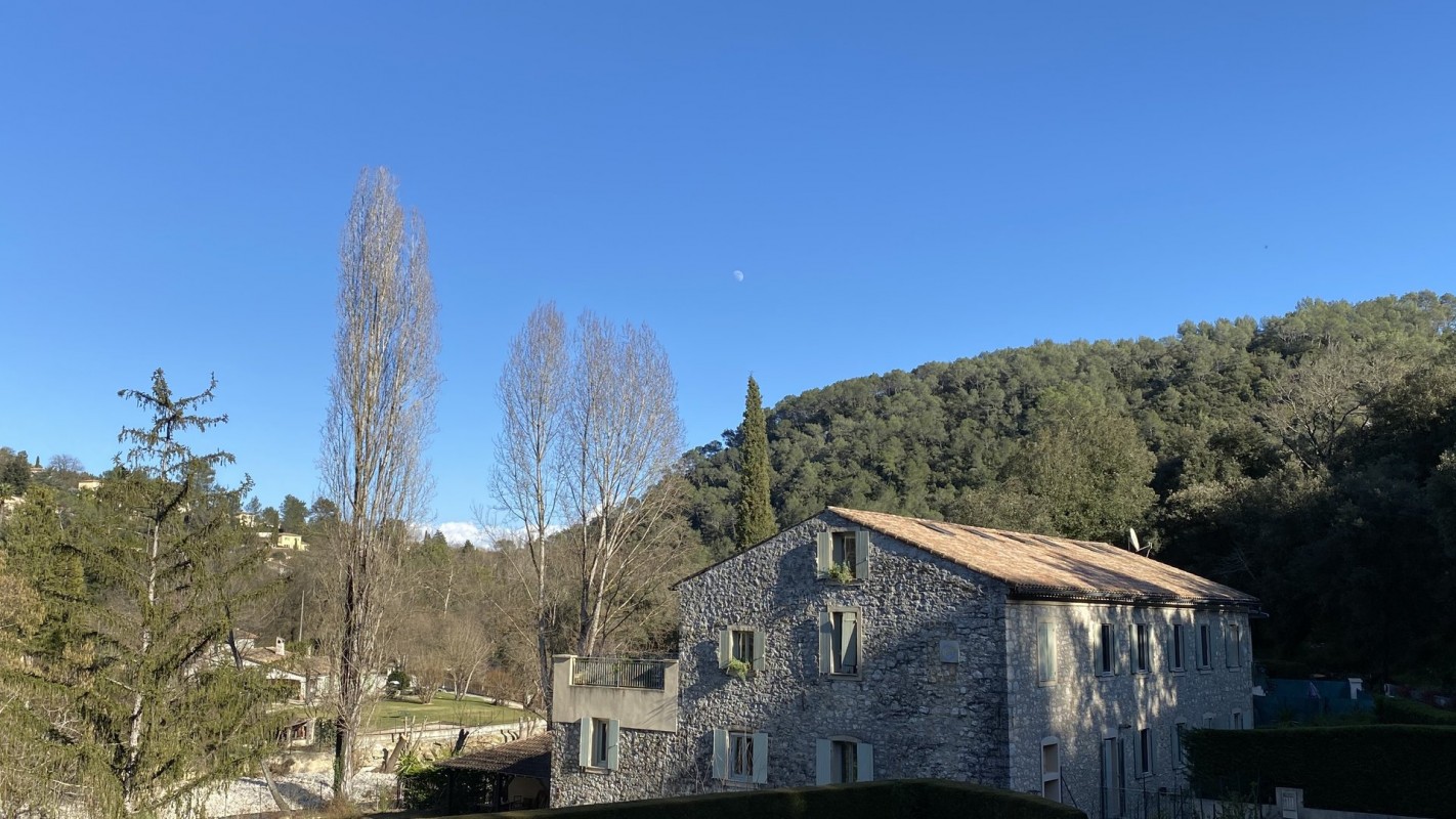 Appartement 125m&#178; te koop in La Colle-sur-Loup, Cote d'Azur - Zuid Frankrijk. Koop appartement 125m&#178; - 3 slaapkamers in La Colle-sur-Loup, Cote d'Azur - Zuid Frankrijk, 1 badkamer zwembad,, 498000 EUR 4.3.2020 1706949. Appartement te koop in La Colle-sur-Loup, Frankrijk.