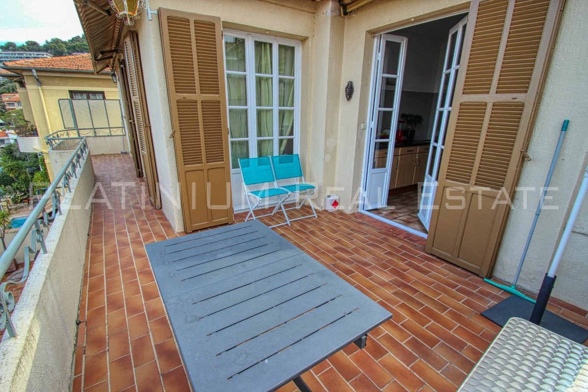 Mid to Long-Term rent apartment in Nice 1350 EUR. Search landlords, facilitates for long-term home rental from agents in Nice Alpes Maritimes. Apartment 2 bedrooms 73m&#178; 1 bathroom double pane windows, air conditioning, terrace, garden, east oriented, south oriented, sea views. Liveonriviera.com one of leading accommodation marketplaces for unfurnished and furnished long term rentals. This apartment in Nice is 4.3.2020, 1707050.