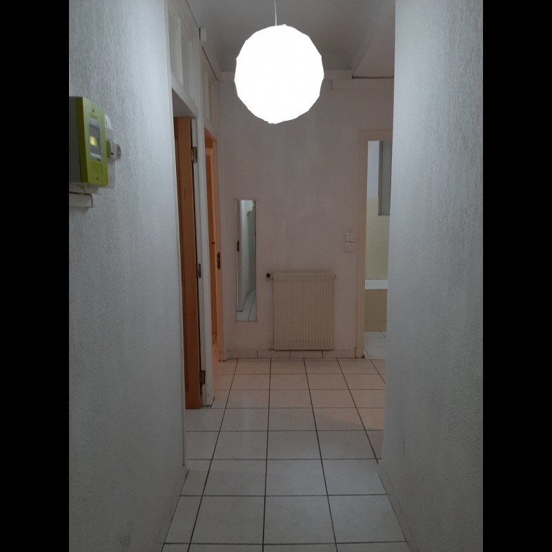 Uthyres lägenhet i Nice Frankrike Alpes Maritimes. Långtidsuthyrning möblerad eller omöblerad lägenhet. Uthyrning av en lägenhet i Nice 58m&#178; 1 badrum, Frankrike 710 EUR 4.3.2020, 1707161. Ledig lägenhet att hyra i andra hand i Nice.