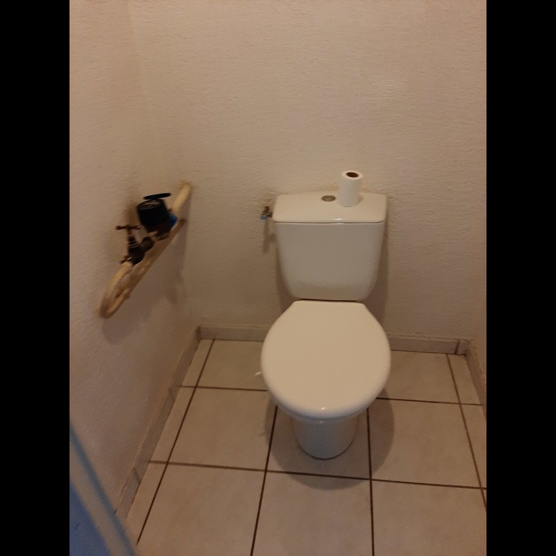 Uthyres lägenhet i Nice Frankrike Alpes Maritimes. Långtidsuthyrning möblerad eller omöblerad lägenhet. Uthyrning av en lägenhet i Nice 58m&#178; 1 badrum, Frankrike 710 EUR 4.3.2020, 1707161. Ledig lägenhet att hyra i andra hand i Nice.