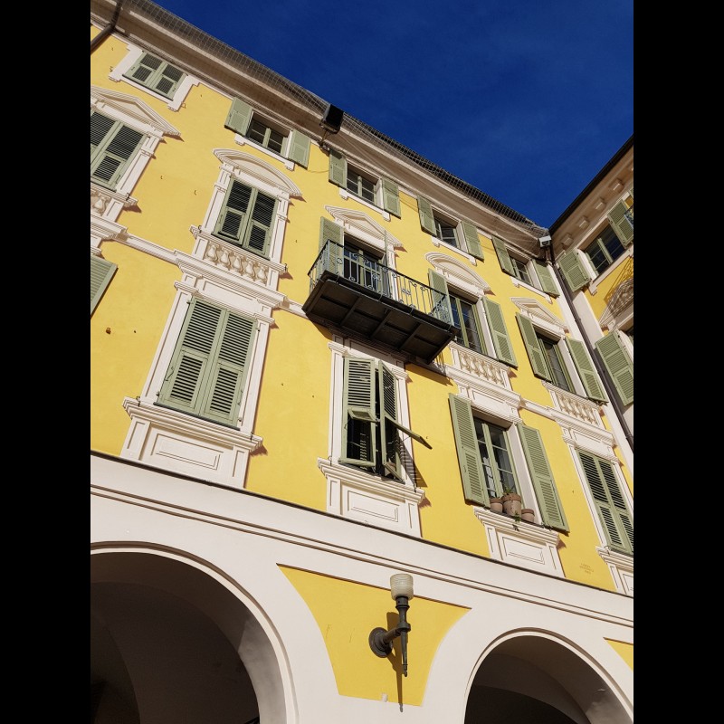 Locations meublées en longue durée et locations au mois à Nice Alpes-Maritimes Appartement 4 pièces 84m² 1 Salle de bains orientation ouest à louer à Nice Alpes-Maritimes. France. Location au mois à Nice France 1400 EUR 4.3.2020, 1707163