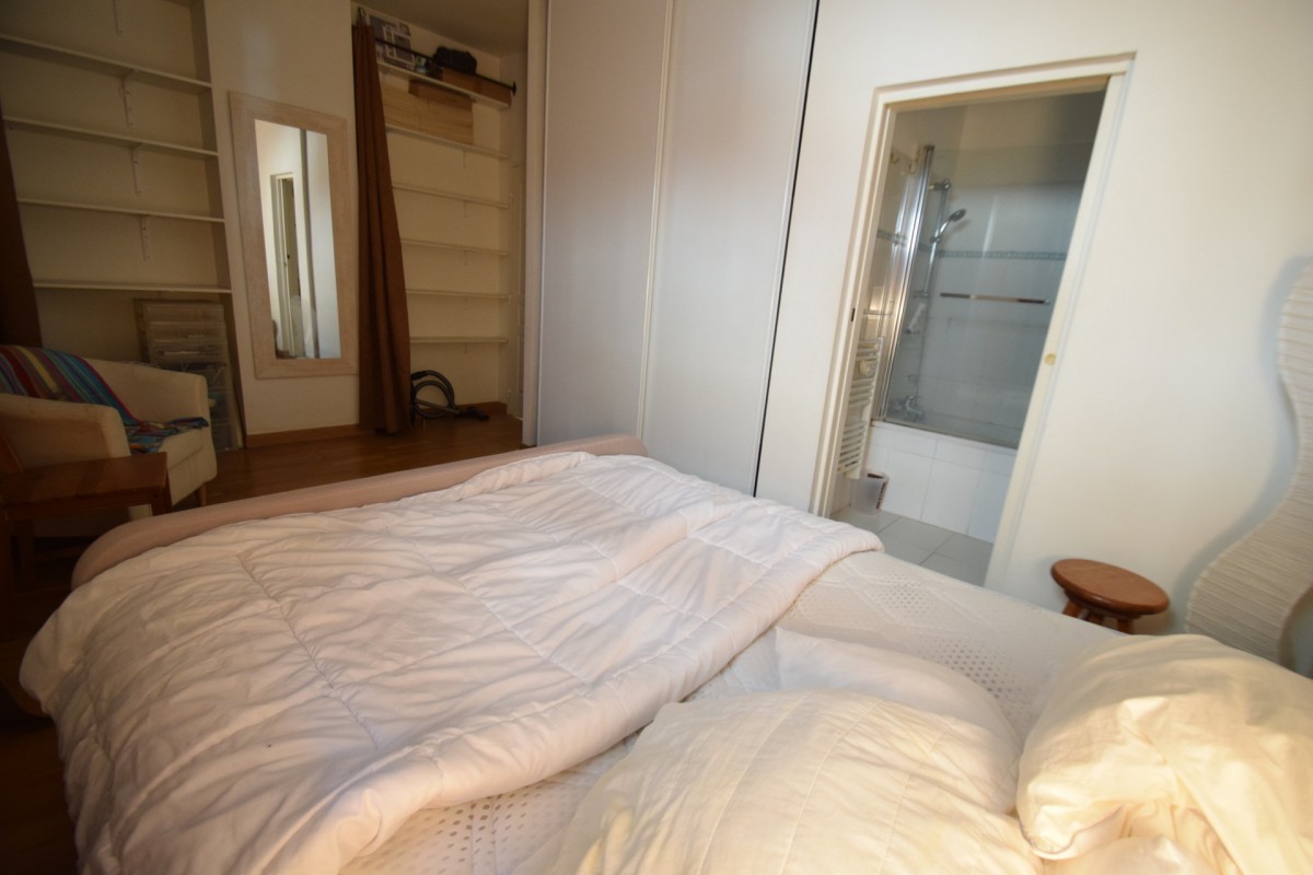 Antibes'de 53m² kiralık 1+1 eşyalı, teras, güney yönünde daire - Yurt dışında yaşama planlarınızı hayata geçirin. Antibes'de - Fransa'da'da sizin için en uygun emlak ilanlarını buradan bulabilirsiniz. 890 EUR 4.3.2020, 1707278
