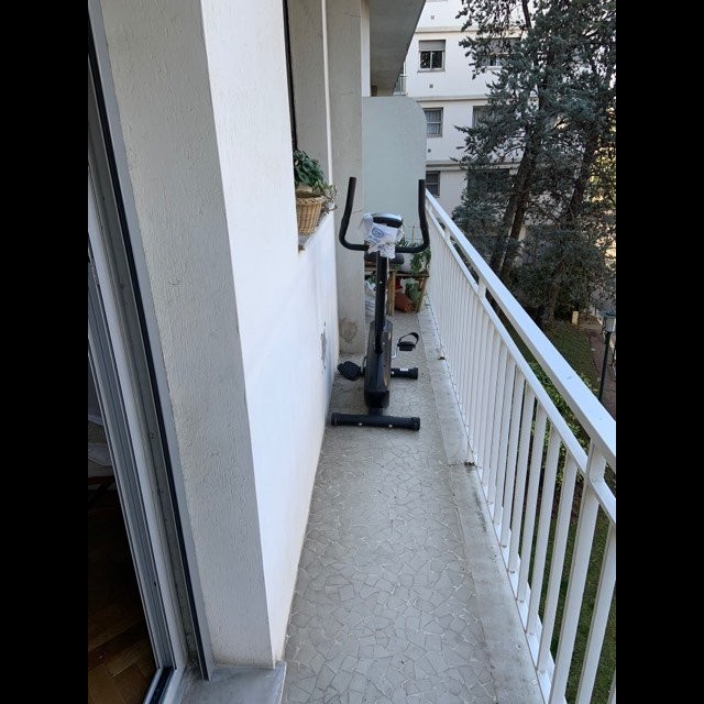 Uthyres lägenhet i Nice Frankrike Alpes Maritimes. Långtidsuthyrning möblerad eller omöblerad lägenhet. Uthyrning av en lägenhet i Nice 65m&#178; 2:a dubbel glas fönster, ligger mot öst, västläge, Frankrike 820 EUR 4.3.2020, 1707279. Ledig lägenhet att hyra i andra hand i Nice.