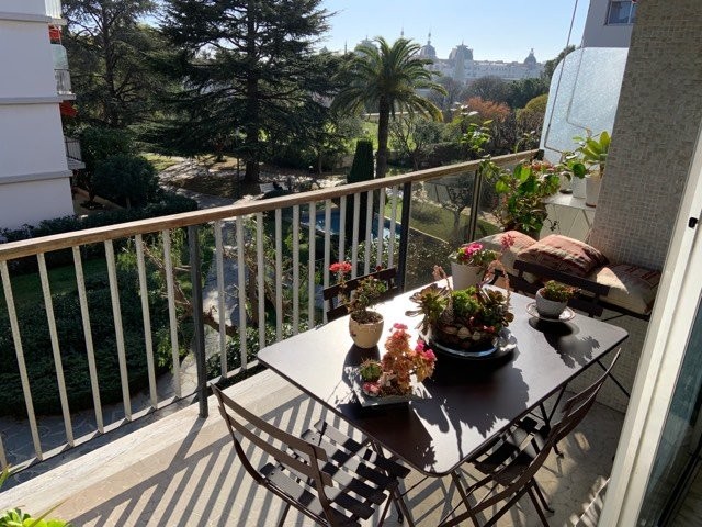 Uthyres lägenhet i Nice Frankrike Alpes Maritimes. Långtidsuthyrning möblerad eller omöblerad lägenhet. Uthyrning av en lägenhet i Nice 65m&#178; 2:a dubbel glas fönster, ligger mot öst, västläge, Frankrike 820 EUR 4.3.2020, 1707279. Ledig lägenhet att hyra i andra hand i Nice.