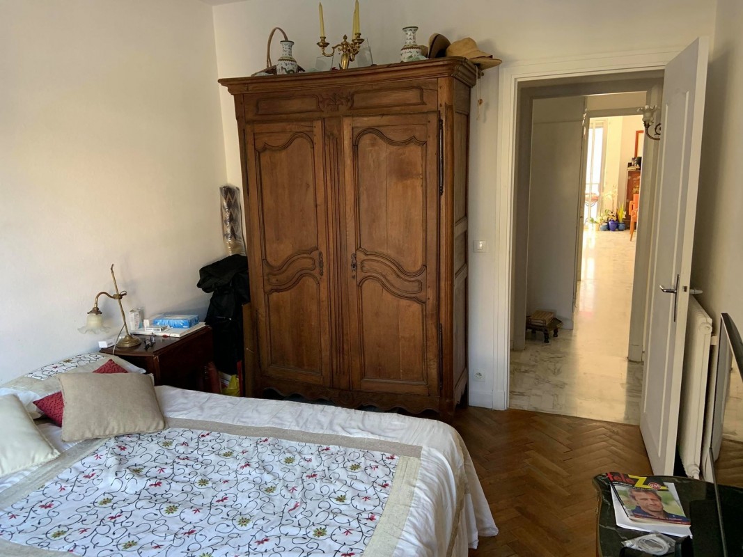 Uthyres lägenhet i Nice Frankrike Alpes Maritimes. Långtidsuthyrning möblerad eller omöblerad lägenhet. Uthyrning av en lägenhet i Nice 65m&#178; 2:a dubbel glas fönster, ligger mot öst, västläge, Frankrike 820 EUR 4.3.2020, 1707279. Ledig lägenhet att hyra i andra hand i Nice.