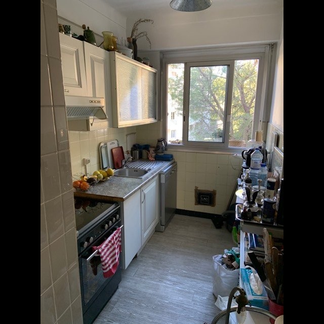 Uthyres lägenhet i Nice Frankrike Alpes Maritimes. Långtidsuthyrning möblerad eller omöblerad lägenhet. Uthyrning av en lägenhet i Nice 65m&#178; 2:a dubbel glas fönster, ligger mot öst, västläge, Frankrike 820 EUR 4.3.2020, 1707279. Ledig lägenhet att hyra i andra hand i Nice.