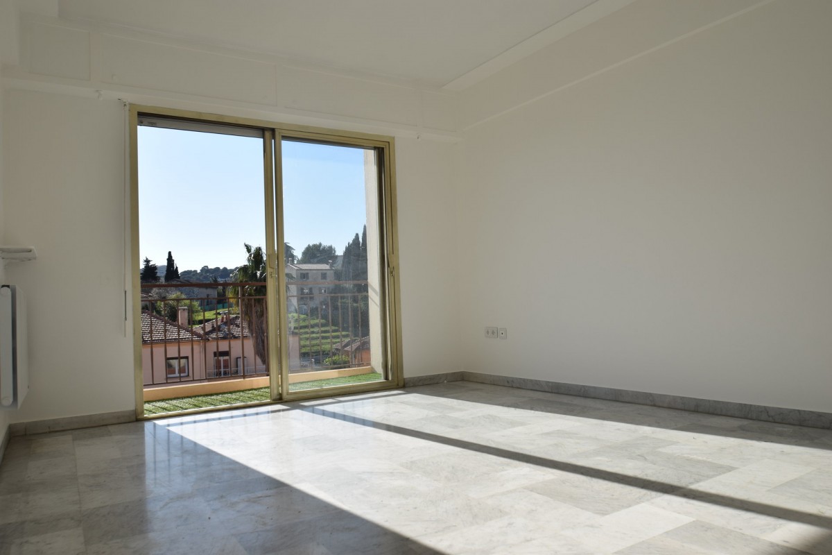 Дългосрочно наем апартамент, 45m&#178;, 1 спалня, 1 баня,. Намерете дългосрочен имот, Апартамент във Франция само за 780 EUR. 1707280, 4.3.2020.