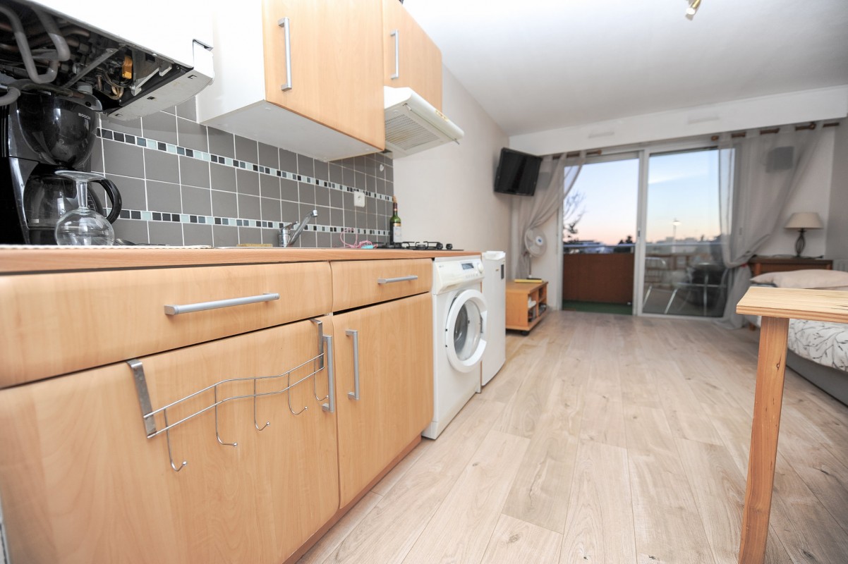 Cagnes-sur-Merफ़्रांस में अपार्टमेंट बिक्री के लिए. Cagnes-sur-Mer फ़्रांस में, बिक्री के लिए अपार्टमेंट 1707283. Cagnes-sur-Mer अपार्टमेंट, 1 room_en, छत, पूरब उन्मुख, पश्चिम उन्मुख, समुद्र देखें 4.3.2020,, फ़्रांस अपार्टमेंट