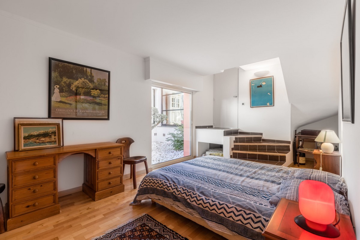 For sale Villa in Cagnes sur Mer Alpes Maritimes. Villa,, fireplace, swimming pool, terrace, east oriented, south oriented, west orientation, sea views. Price to Buy a Villa is 1840000 EUR. In Cagnes sur Mer for sale Villa. Villa was published on sales list 4.3.2020 1707347. Selling Villa in Cagnes sur Mer Alpes Maritimes, France.