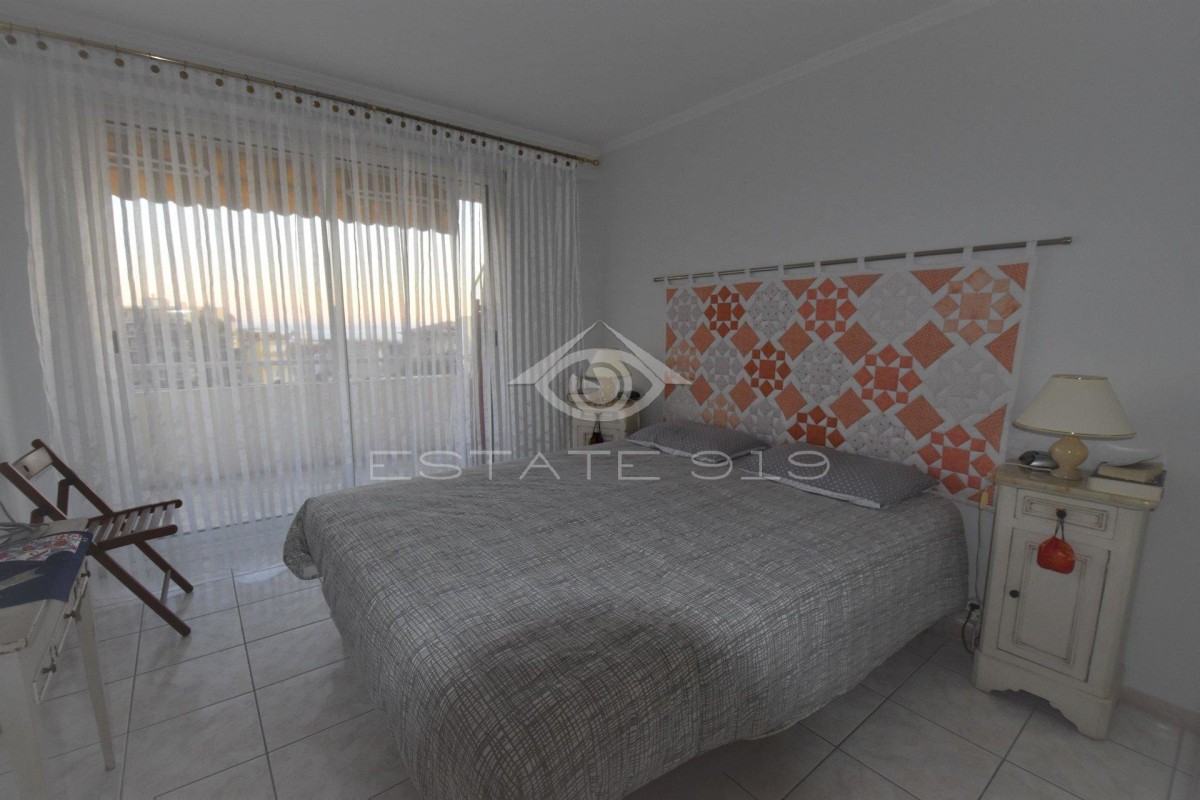 Apartamento T 1 para venda em Le Cannet, França Alpes Marítimos à venda. À venda apartamento 52m² - T 1 1 banheiro janela de duas folhas, terraço, orientação oeste, vista para o mar, 269500 EUR 4.3.2020 1707427.