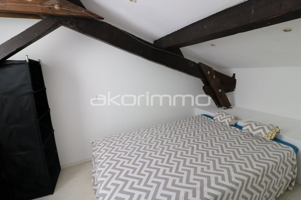 Uthyres lägenhet i Nice Frankrike Alpes Maritimes. Långtidsuthyrning möblerad eller omöblerad lägenhet. Uthyrning av en lägenhet i Nice 38m&#178; 3:a terrass, trädgård, sydlig riktning, utsikt över trädgården, Frankrike 830 EUR 5.3.2020, 1707658. Ledig lägenhet att hyra i andra hand i Nice.