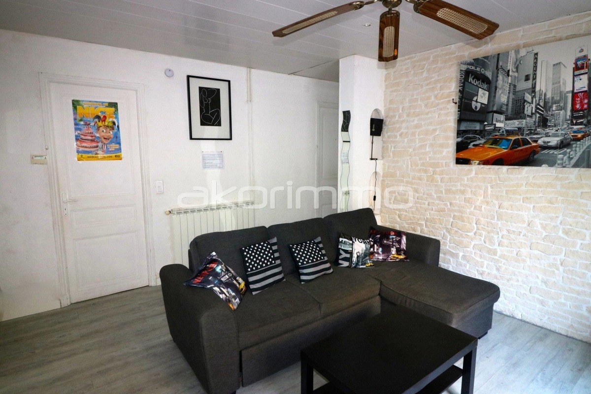 Appartement te huur in Nice Cote d'Azur - Zuid Frankrijk. Appartement, gemeubileerde en ongemeubileerde woningen te huur voor Lange Termijn 4 kamers 60m&#178; in Frankrijk, Cote d'Azur - Zuid Frankrijk, Nice. Woningen voor jaarlijkse termijn te huur in Nice Cote d'Azur - Zuid Frankrijk, dubbele beglazing, vaatwasser, bemeubeld, terras, oostelijk georiënteerd, zuidelijk georiënteerd,, 3 slaapkamers 7.3.2020, 1707881, 1600 EUR