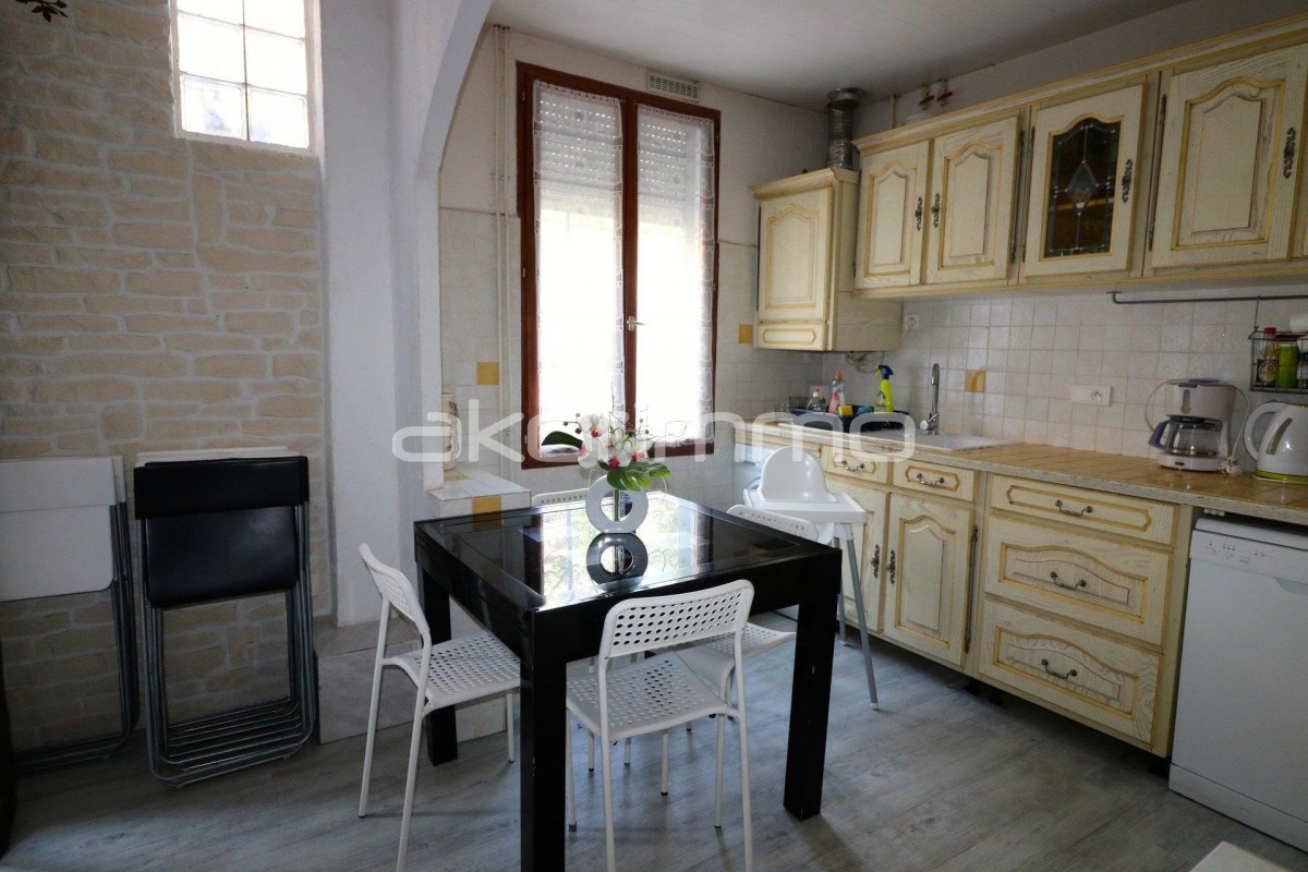 Appartement te huur in Nice Cote d'Azur - Zuid Frankrijk. Appartement, gemeubileerde en ongemeubileerde woningen te huur voor Lange Termijn 4 kamers 60m&#178; in Frankrijk, Cote d'Azur - Zuid Frankrijk, Nice. Woningen voor jaarlijkse termijn te huur in Nice Cote d'Azur - Zuid Frankrijk, dubbele beglazing, vaatwasser, bemeubeld, terras, oostelijk georiënteerd, zuidelijk georiënteerd,, 3 slaapkamers 7.3.2020, 1707881, 1600 EUR