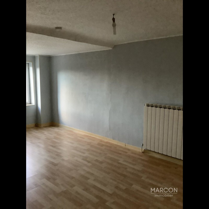Pronájem bytu 2+1 66m² 2 ložnice v Lavaveix-les-Mines,, Francii. Pronájem bytu 66m² v Lavaveix-les-Mines - Francii. Největší nabídka dlouhodobých pronájmů - Francii. Nemovitost je pronajímána Marcon Immobilier Aubusson v Lavaveix-les-Mines Francii 300 EUR 13.3.2020, 1708036