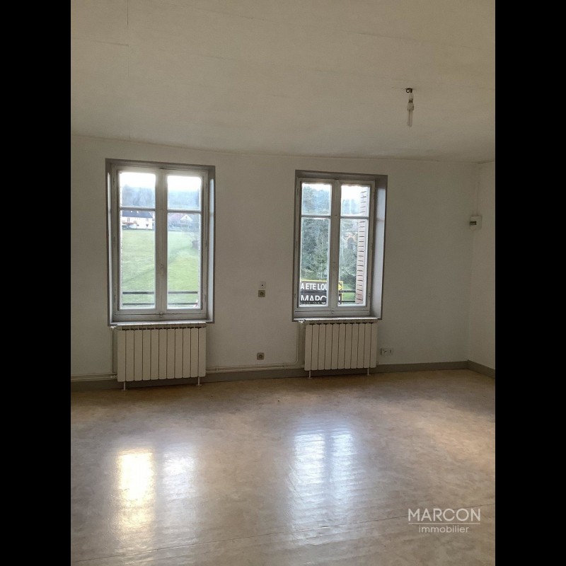 Pronájem bytu 2+1 66m² 2 ložnice v Lavaveix-les-Mines,, Francii. Pronájem bytu 66m² v Lavaveix-les-Mines - Francii. Největší nabídka dlouhodobých pronájmů - Francii. Nemovitost je pronajímána Marcon Immobilier Aubusson v Lavaveix-les-Mines Francii 300 EUR 13.3.2020, 1708036