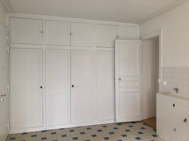 Pronájem bytu 3+1 71m² 2 ložnice jižní orientace v Paříži, Ile-de-France, Francii. Pronájem bytu 71m² v Paříži - Francii. Největší nabídka dlouhodobých pronájmů - Francii. Nemovitost je pronajímána Agence Dauphine Rive Gauche Paris 7 v Paříži Francii 2830 EUR 13.3.2020, 1708046