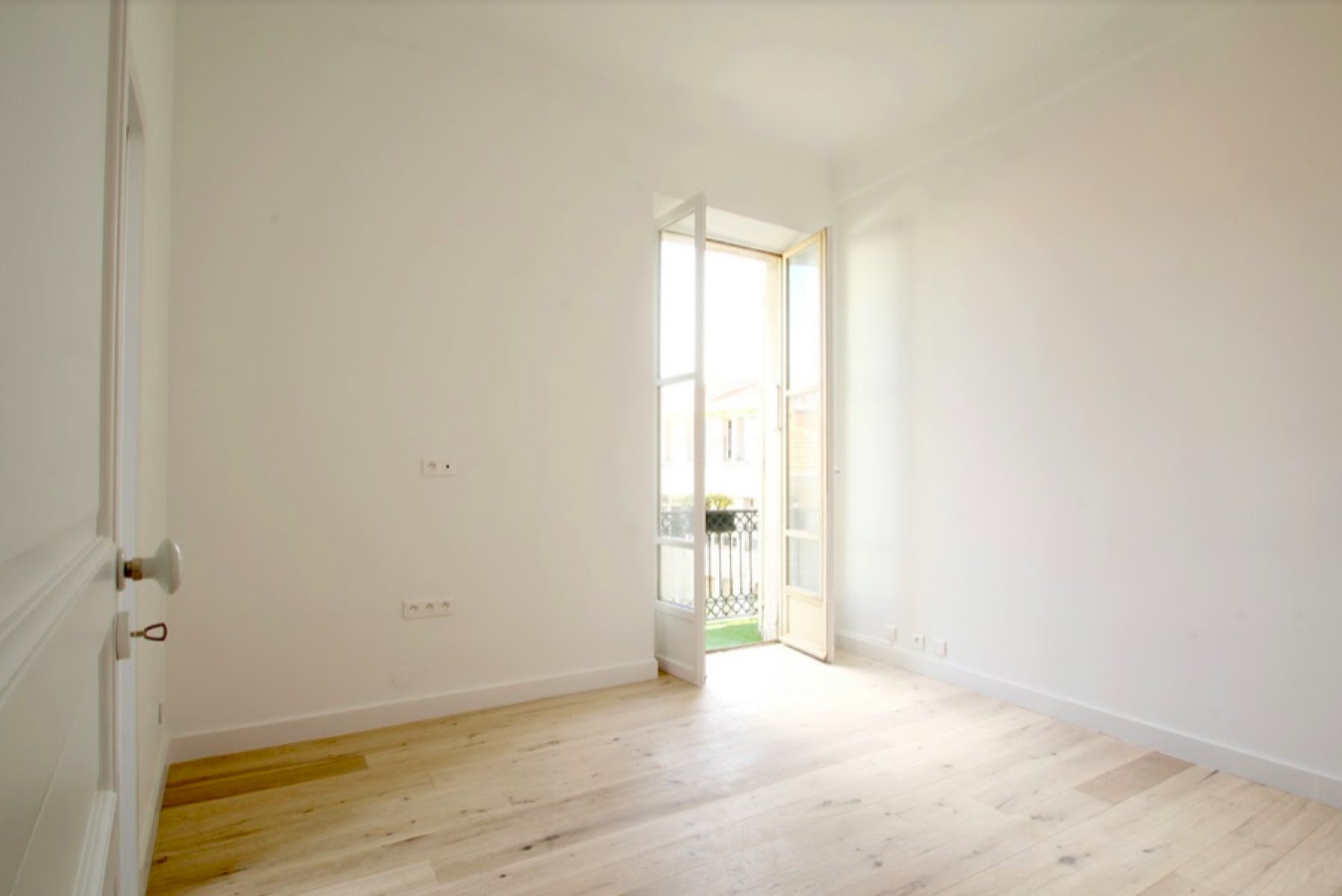 Квартира в долгосрочную аренду - Ницца 1708063