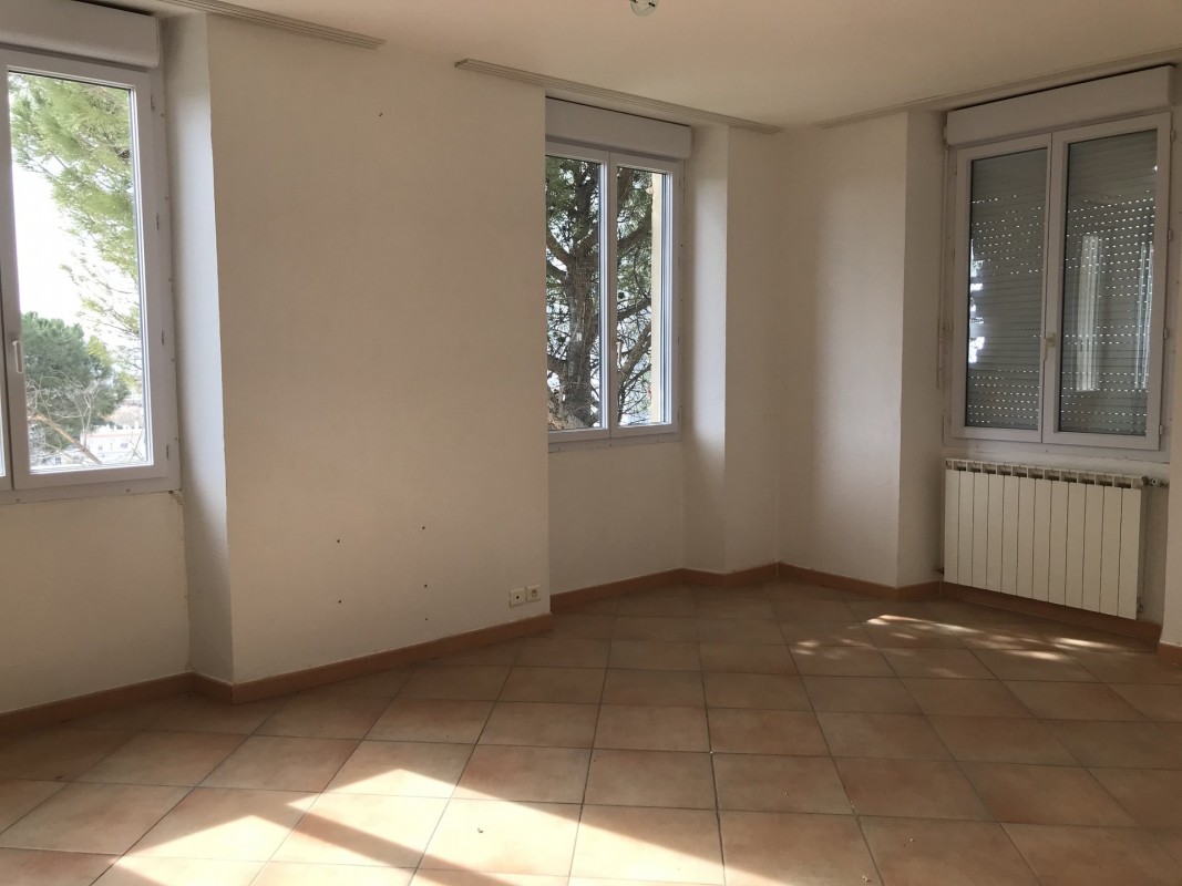 15th arrondissement of Marseille 100m² kiralık 2+1 teras, deniz manzarası daire - Yurt dışında yaşama planlarınızı hayata geçirin. 15th arrondissement of Marseille - Fransa'da'da sizin için en uygun emlak ilanlarını buradan bulabilirsiniz. 800 EUR 14.3.2020, 1708114