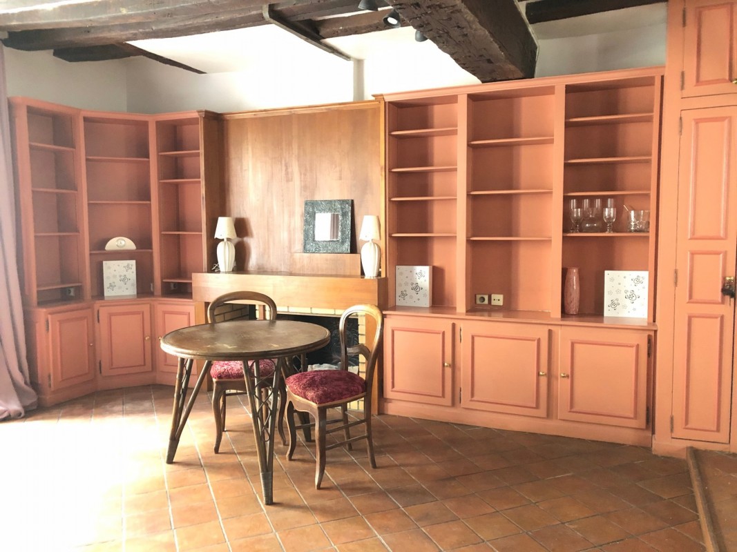 Paris'te 42m² kiralık 1 oda çift camlı pencere, eşyalı, batı yönünde, güney yönünde daire - Yurt dışında yaşama planlarınızı hayata geçirin. Paris'te - Fransa'da'da sizin için en uygun emlak ilanlarını buradan bulabilirsiniz. 1420 EUR 14.3.2020, 1708146