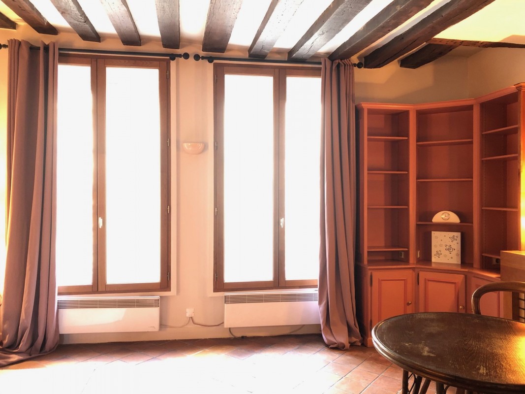Paris'te 42m² kiralık 1 oda çift camlı pencere, eşyalı, batı yönünde, güney yönünde daire - Yurt dışında yaşama planlarınızı hayata geçirin. Paris'te - Fransa'da'da sizin için en uygun emlak ilanlarını buradan bulabilirsiniz. 1420 EUR 14.3.2020, 1708146