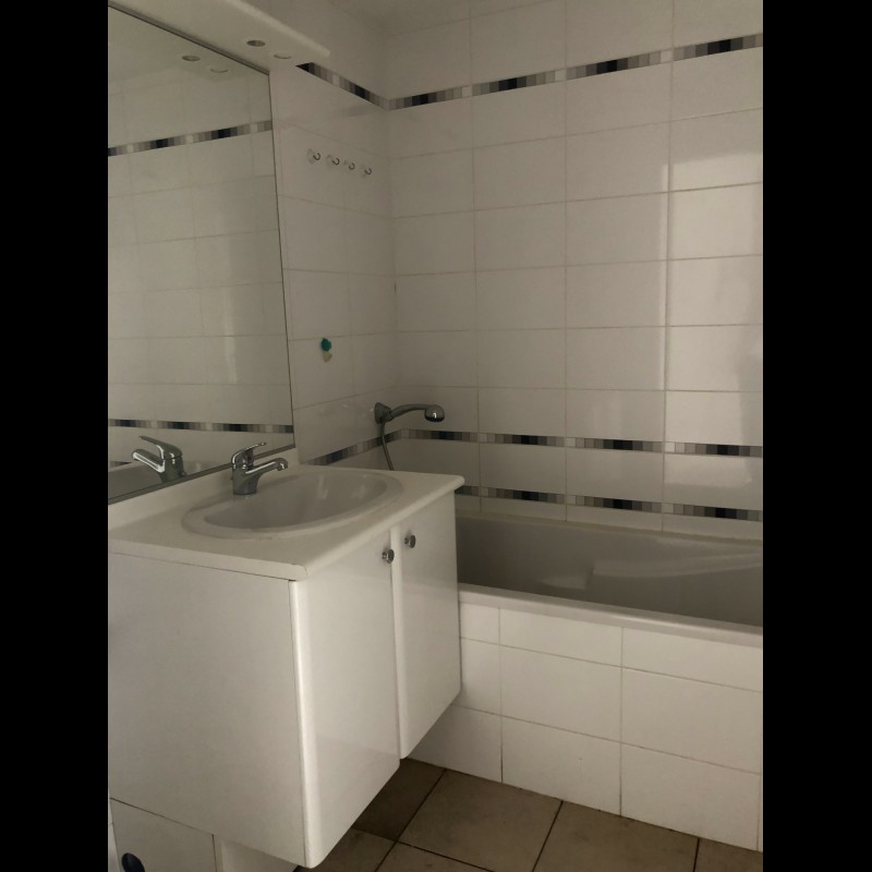 Beaujeu 42m² kiralık 2+1 çift camlı pencere, teras, doğu yönünde daire - Yurt dışında yaşama planlarınızı hayata geçirin. Beaujeu - Fransa'da'da sizin için en uygun emlak ilanlarını buradan bulabilirsiniz. 480 EUR 17.3.2020, 1708210