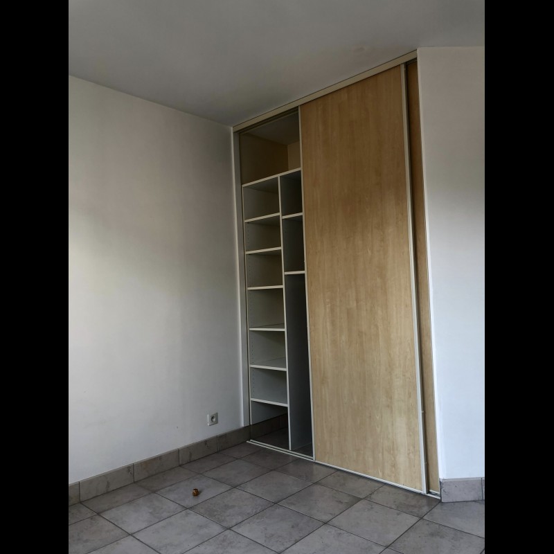 Beaujeu 42m² kiralık 2+1 çift camlı pencere, teras, doğu yönünde daire - Yurt dışında yaşama planlarınızı hayata geçirin. Beaujeu - Fransa'da'da sizin için en uygun emlak ilanlarını buradan bulabilirsiniz. 480 EUR 17.3.2020, 1708210