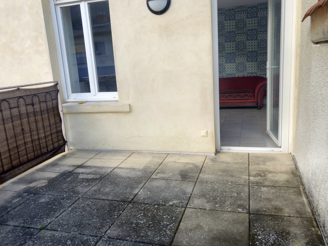 Beaujeu 42m² kiralık 2+1 çift camlı pencere, teras, doğu yönünde daire - Yurt dışında yaşama planlarınızı hayata geçirin. Beaujeu - Fransa'da'da sizin için en uygun emlak ilanlarını buradan bulabilirsiniz. 480 EUR 17.3.2020, 1708210