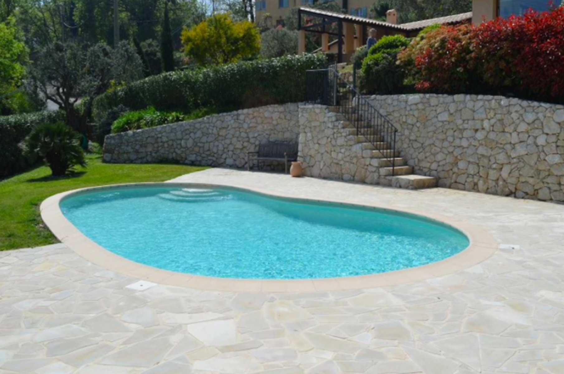 Fantastic family villa in Vence for rent
