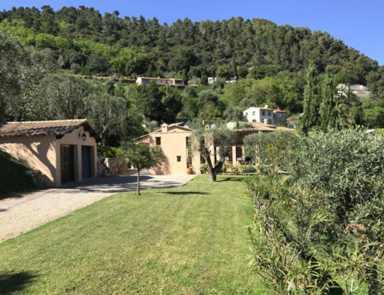Fantastic family villa in Vence for rent