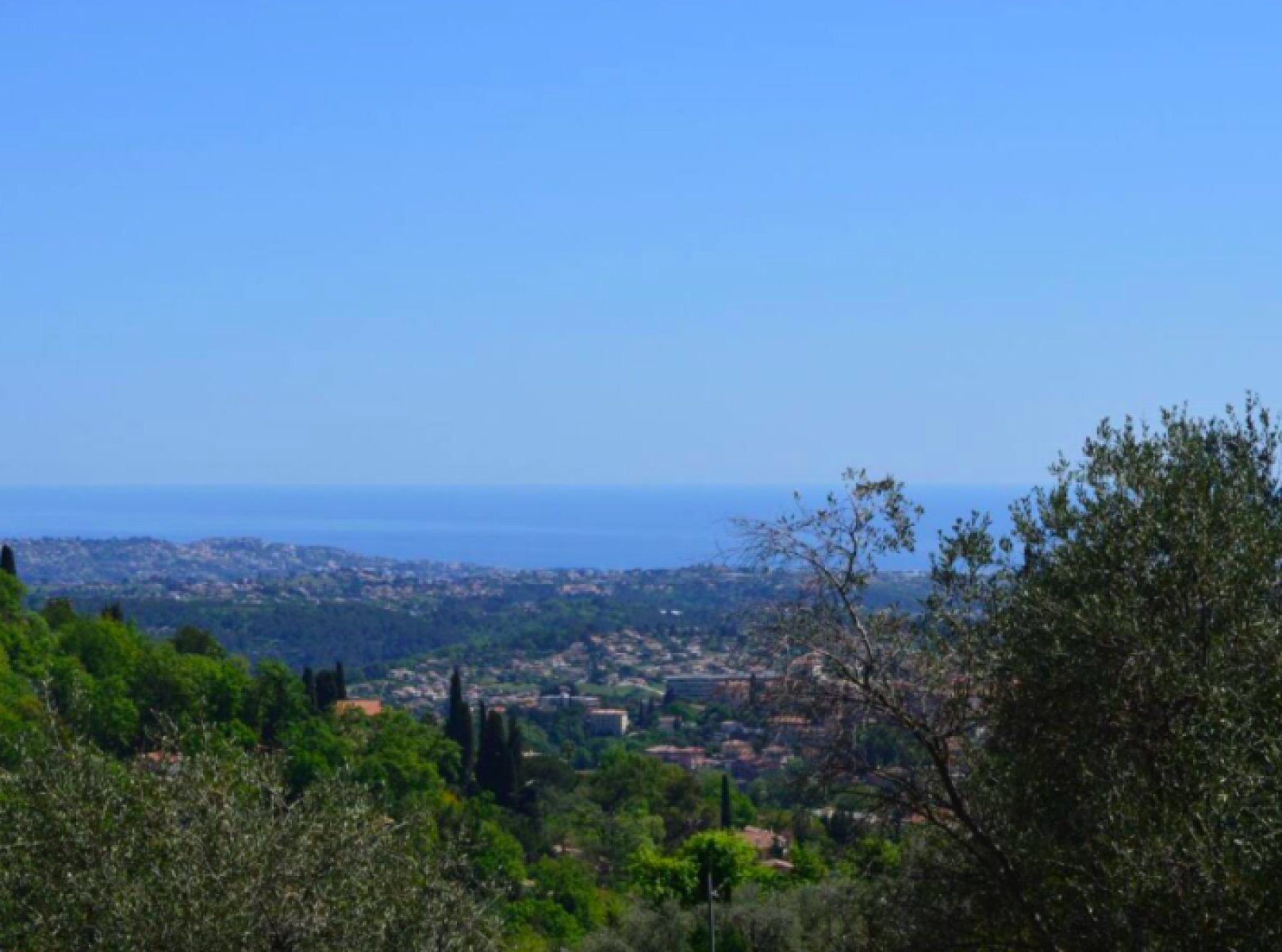 Fantastic family villa in Vence for rent