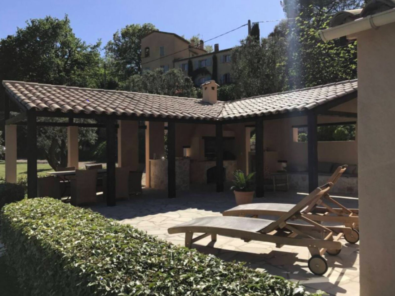 Fantastic family villa in Vence for rent