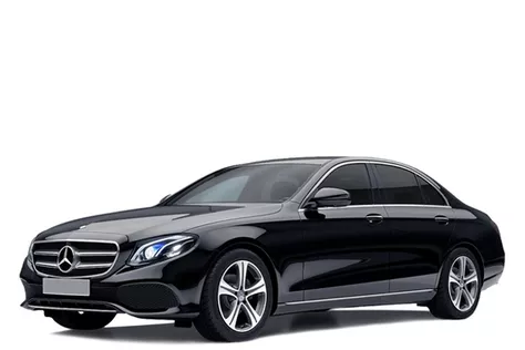Kıbrıs Mercedes E-Class oto kiralama