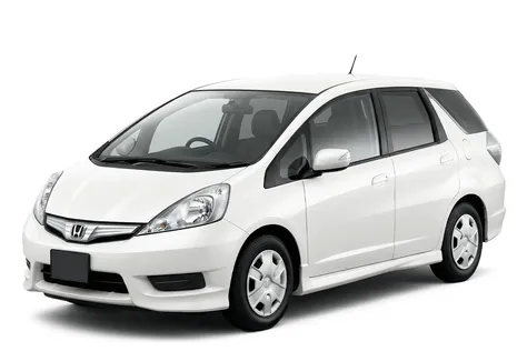 Honda Fit Shuttle 2013 — rental Нанді