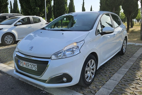 Peugeot 208