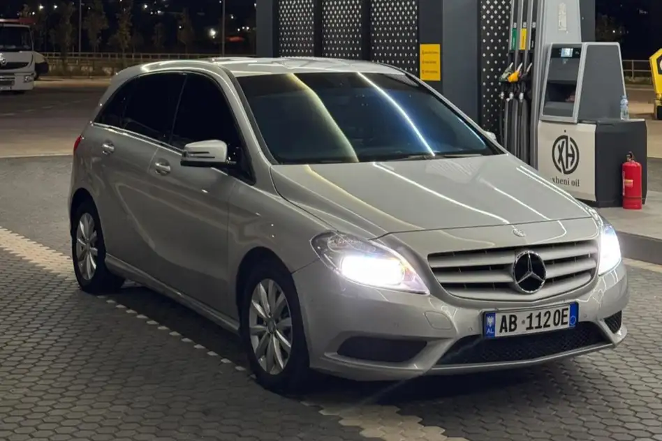 Mercedes B 200