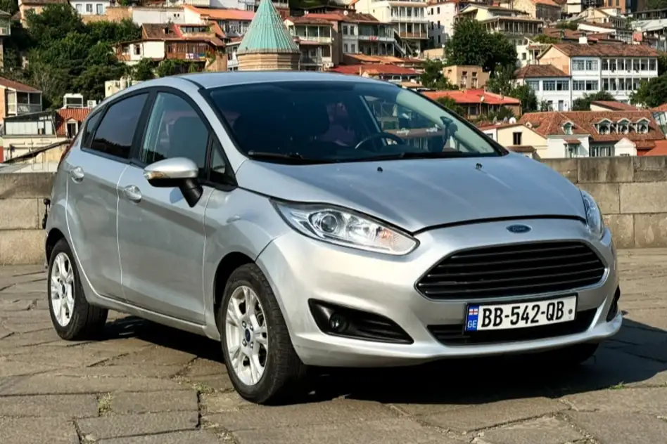 Ford Fiesta SE 2015