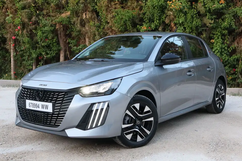 Peugeot 208