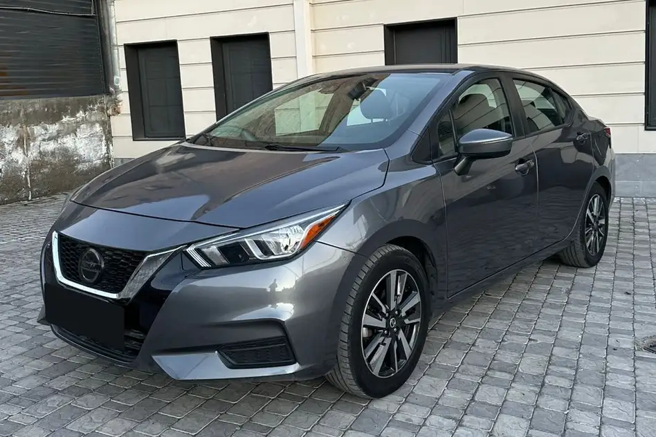Nissan Versa