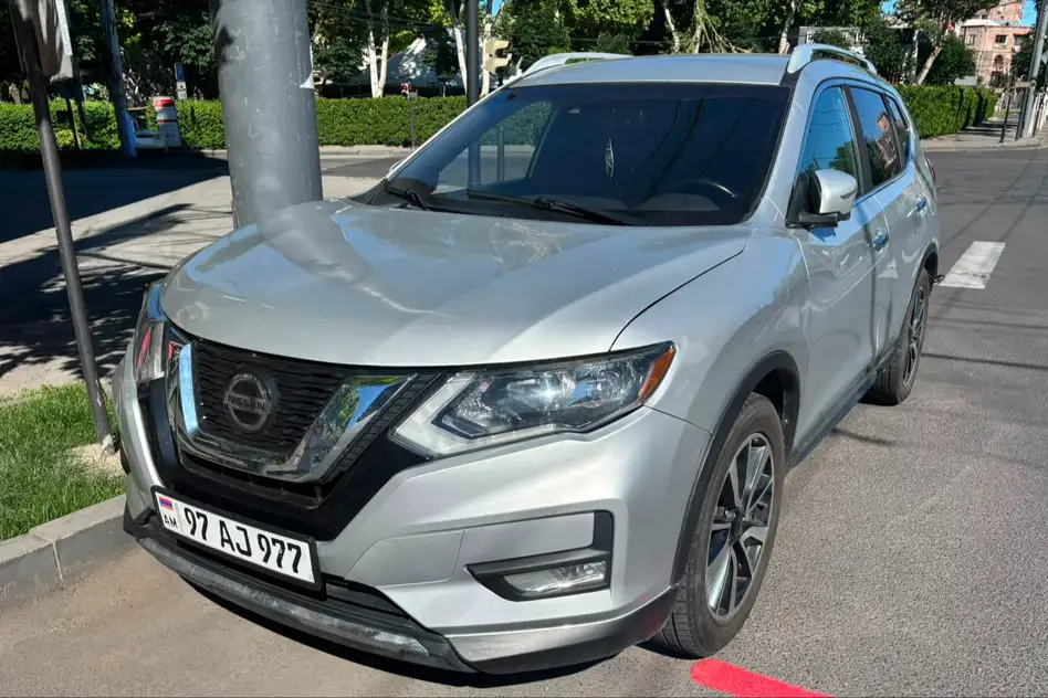 Nissan Rogue