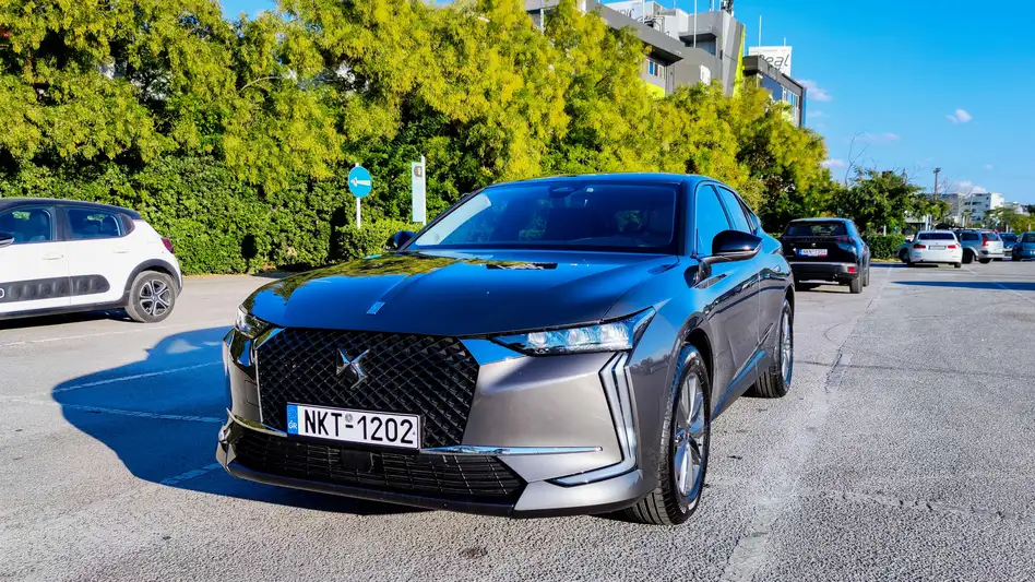 DS 4