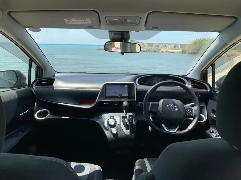 Toyota Sienta