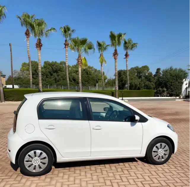 Volkswagen Up